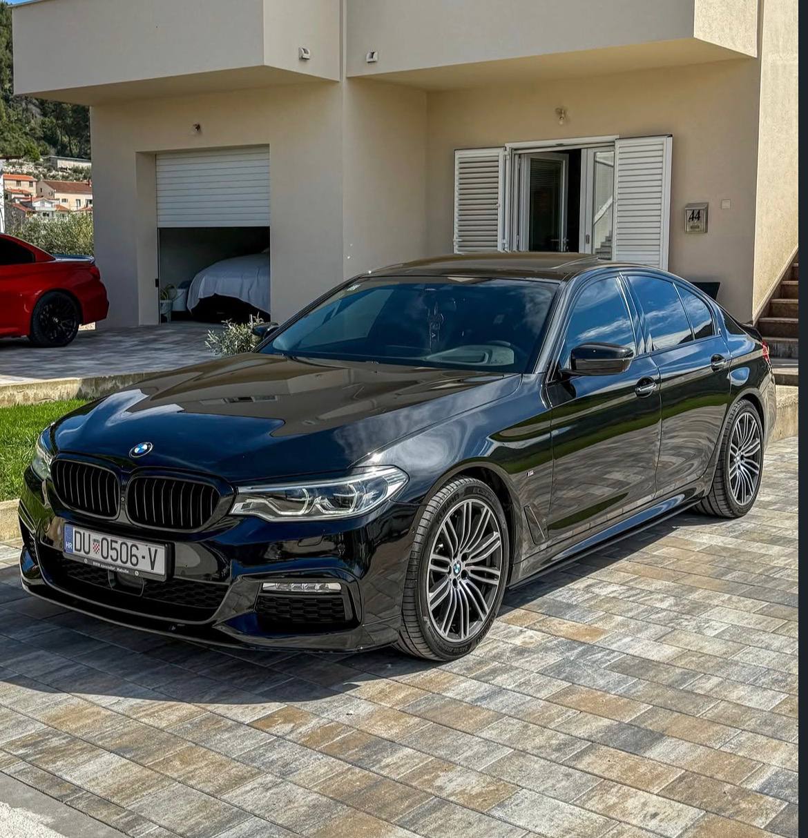 BMW G30