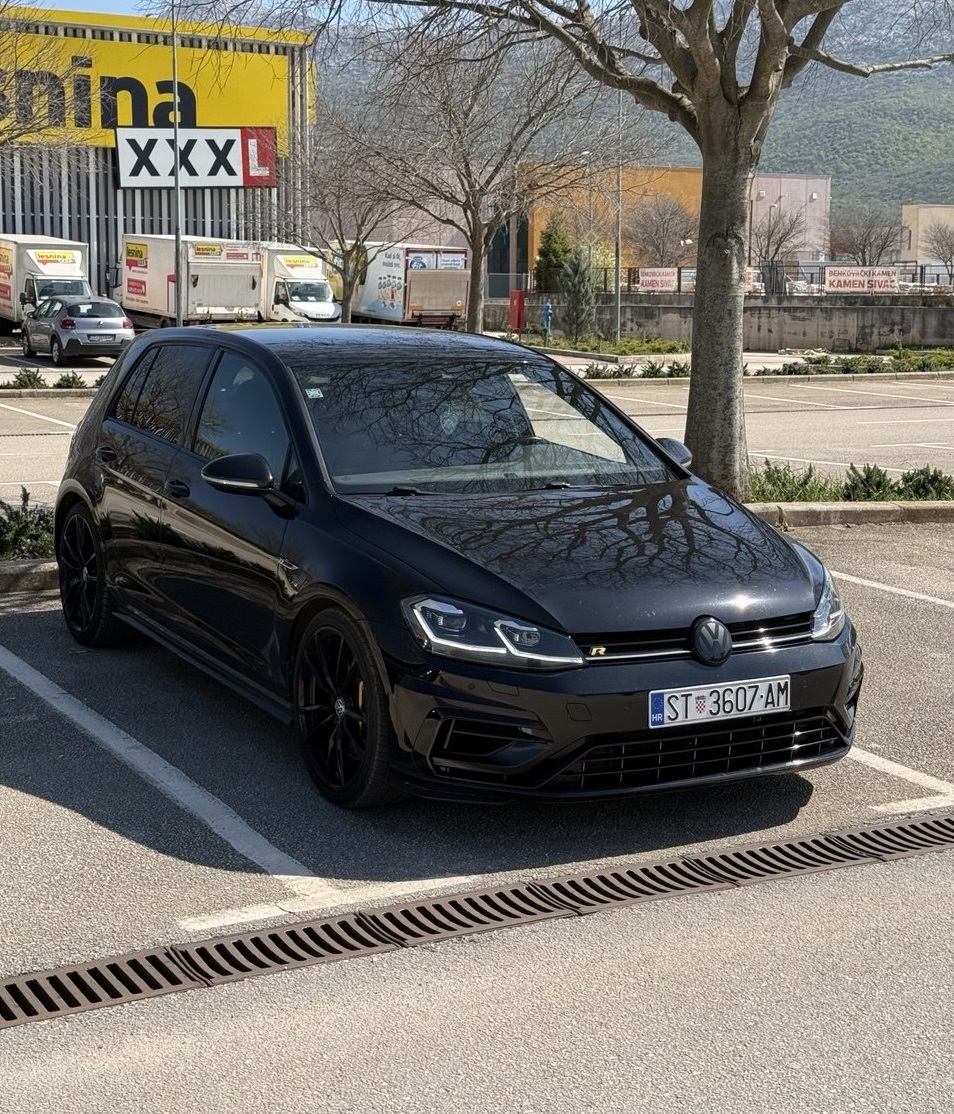Golf 7.5 R